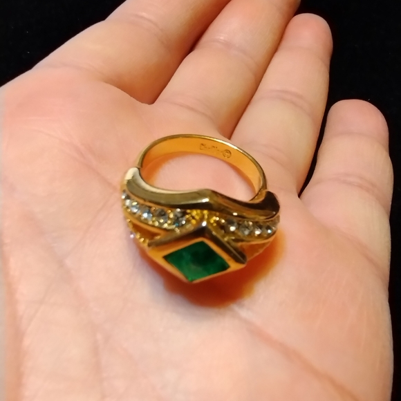 Christian Dior Gold Tone Rhinestone Ring - Picture 6 of 11